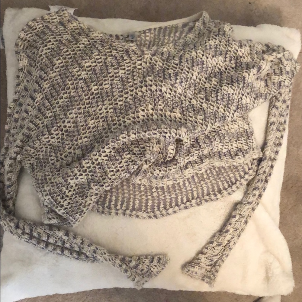 grey and cream loose knit sweater